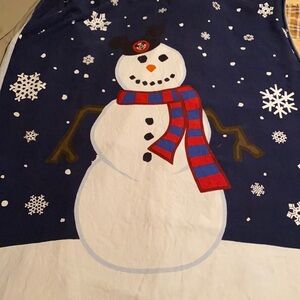 Walt Disney World Disneyland Resort Throw Blanket Mickey Mouse Ears Snowflakes